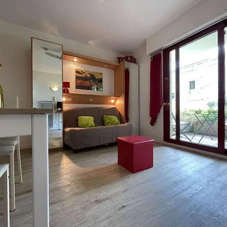 Apartamento 2 Pers Avec Terrasse, Piscine Et Proche Plage, - Fr-1-246-725 *