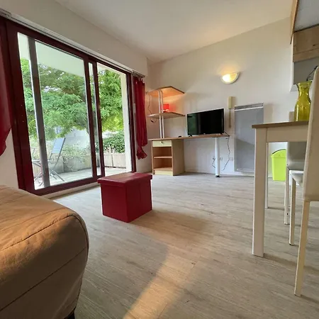 Apartamento 2 Pers Avec Terrasse, Piscine Et Proche Plage, - Fr-1-246-725 La Rochelle (Charente-Maritime)